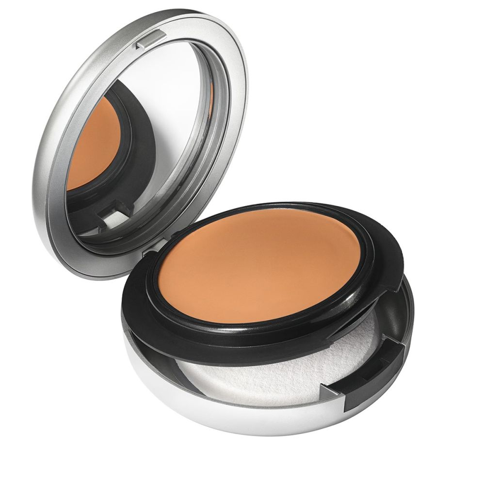 Fond de teint 'Studio Fix Tech Cream-To-Powder' - NC40 10 g