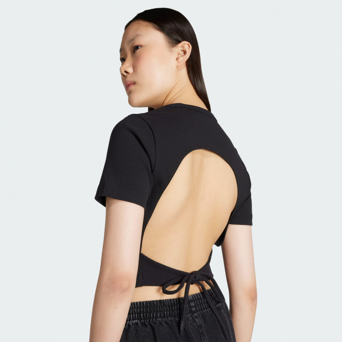 Women's 'Campus 2000 Back Cut Out' Crop T-shirt