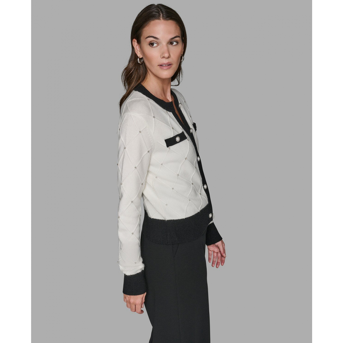 'Crew Neck Front-Button Cardigan Sweater' pour Femmes