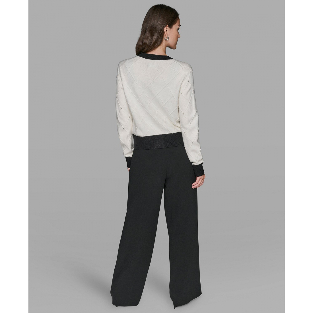 'Crew Neck Front-Button Cardigan Sweater' pour Femmes