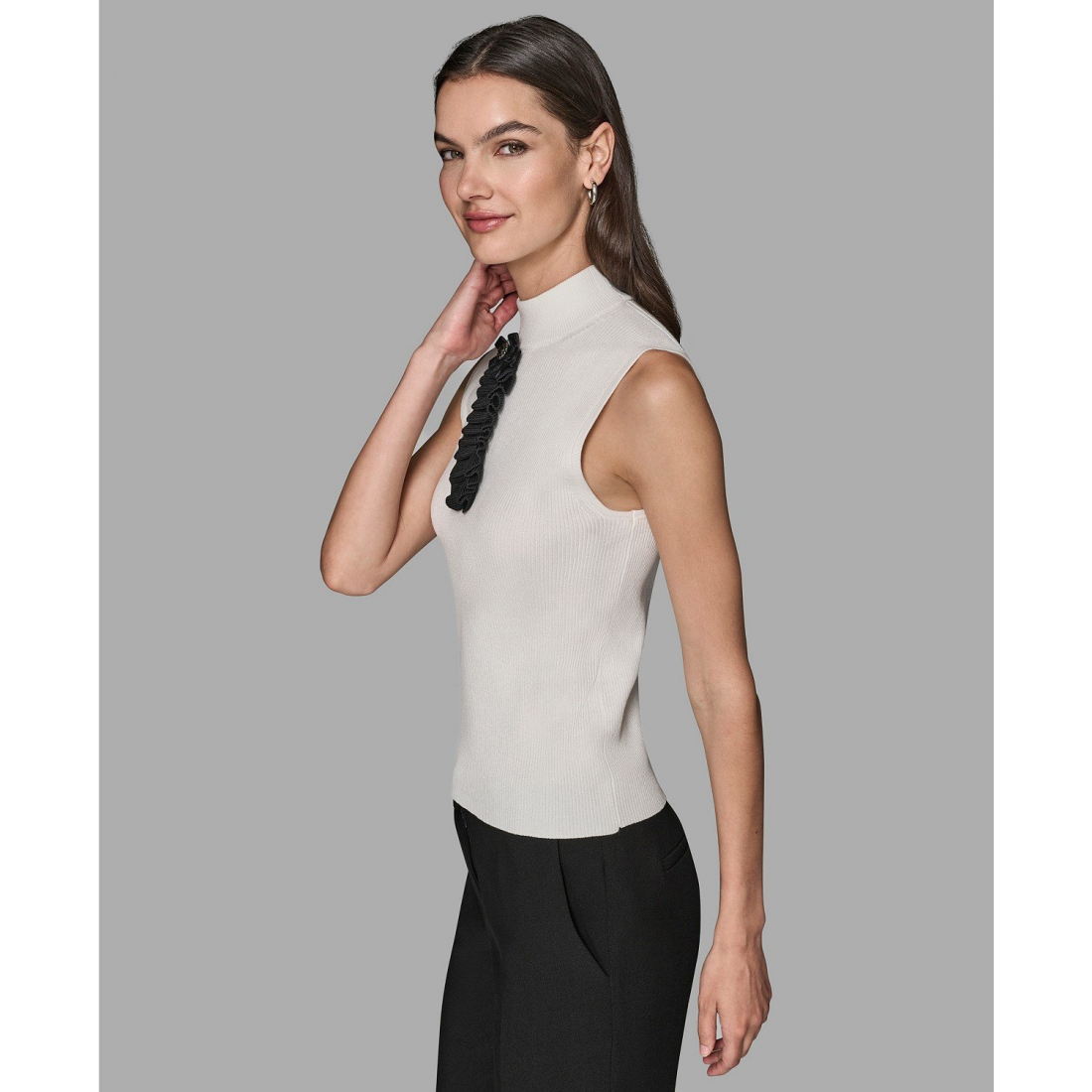 'Sleeveless Mock Neck Sweater' pour Femmes