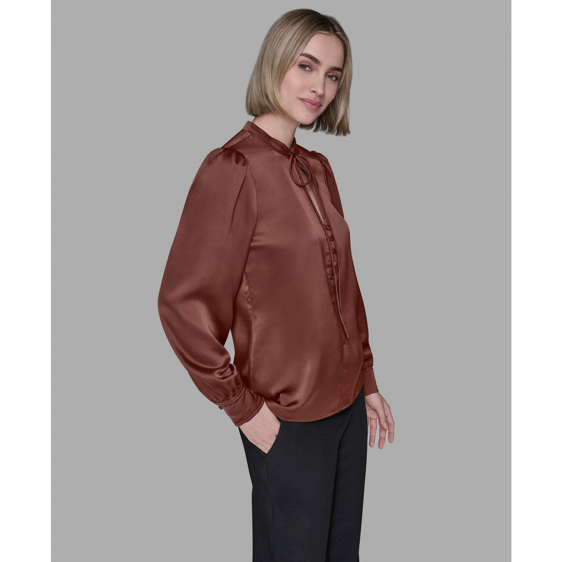 'Tie Neck Top' pour Femmes