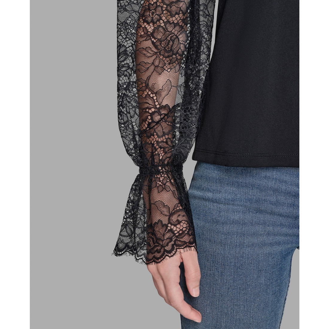 'Sheer Lace Blouse' pour Femmes