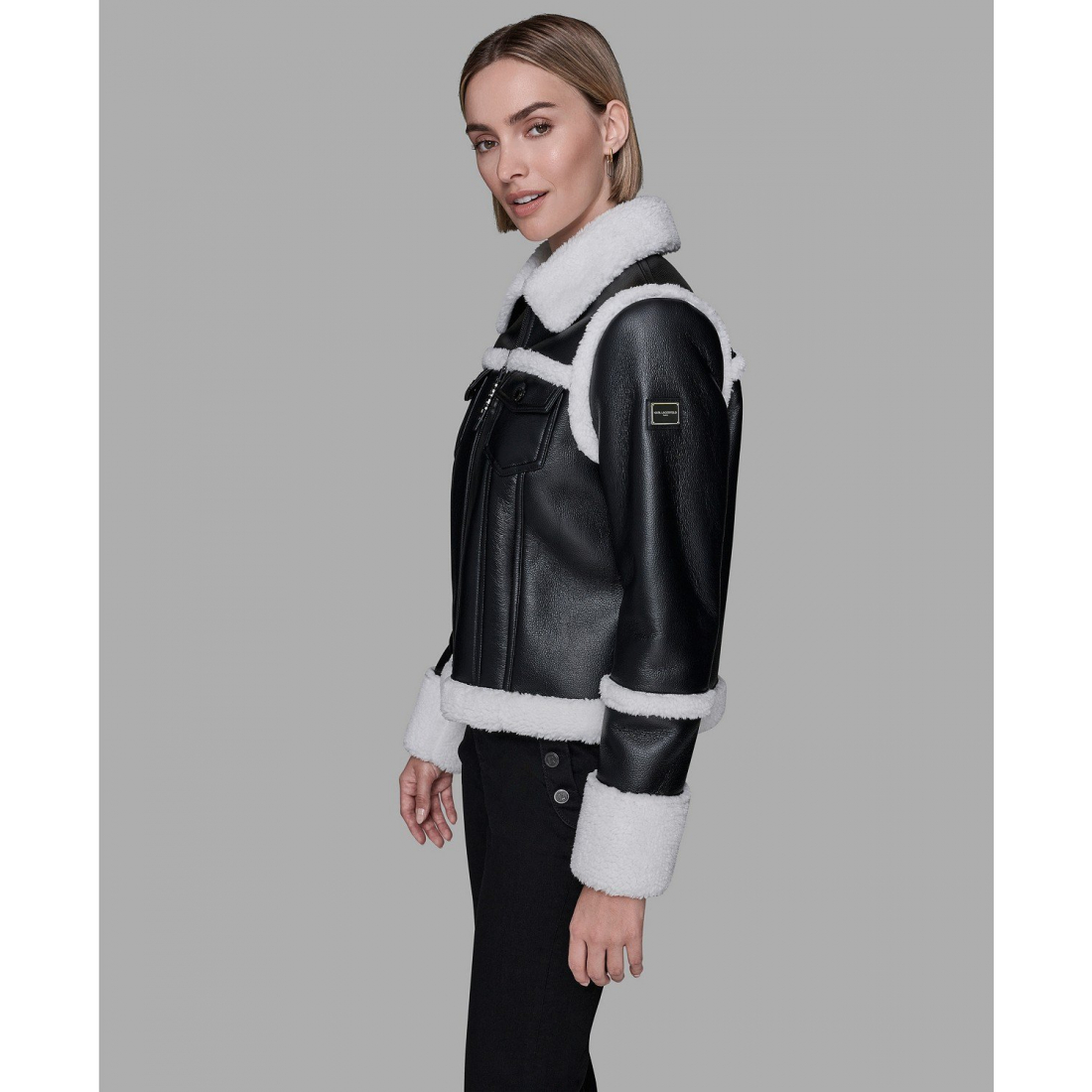 'Collared Fuzzy Jacket' pour Femmes