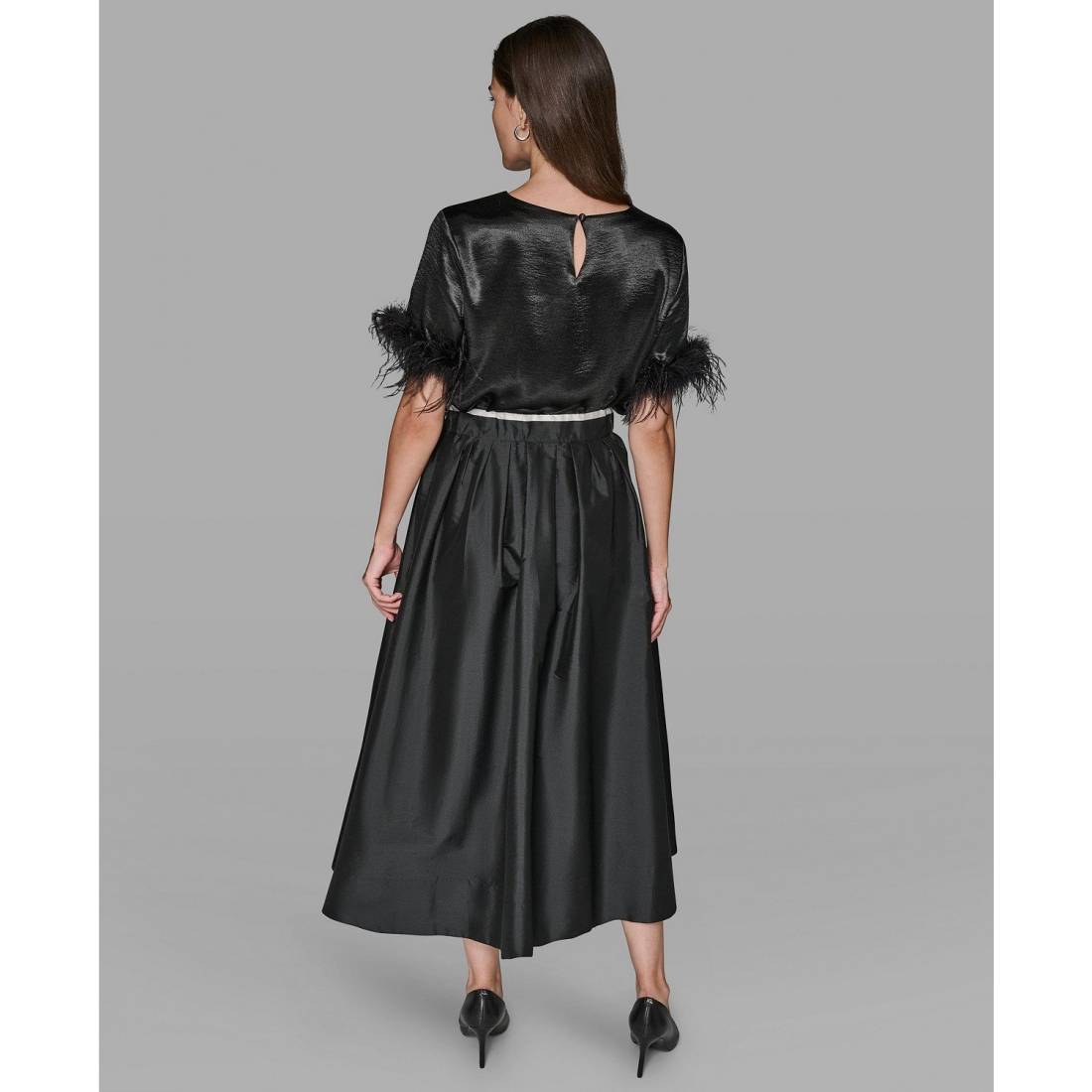 'Crewneck Feather Trim Top' pour Femmes