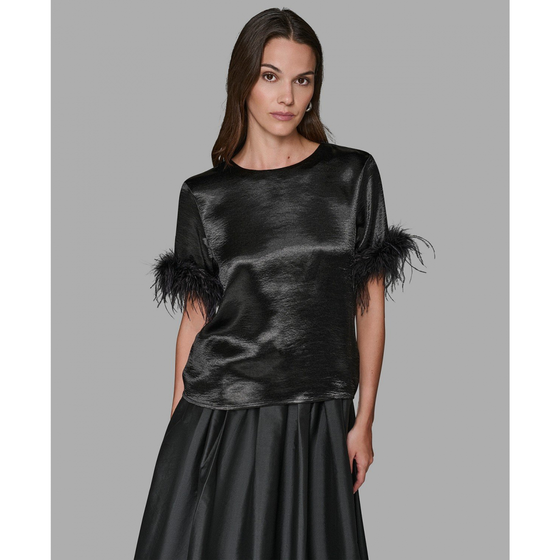 'Crewneck Feather Trim Top' pour Femmes