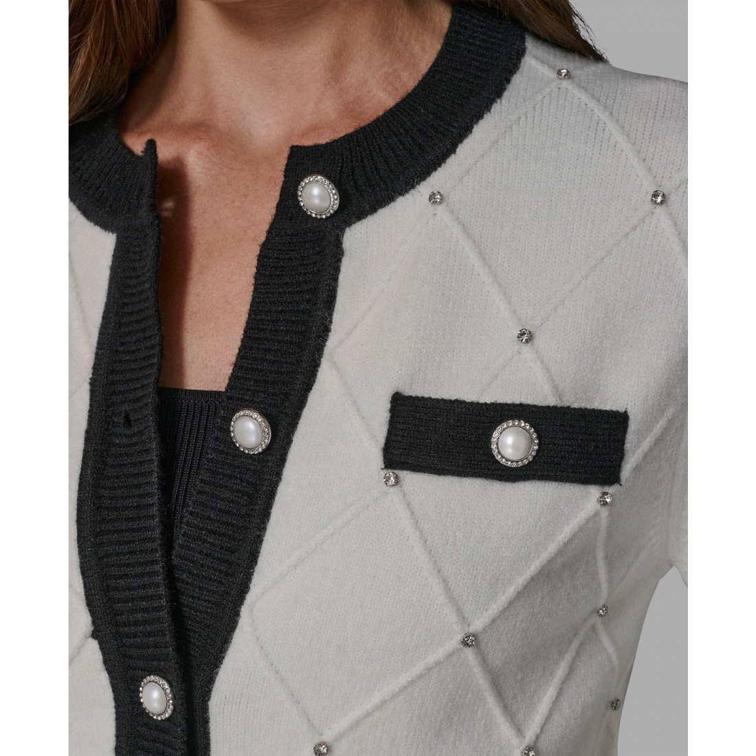 'Crew Neck Front-Button Cardigan Sweater' pour Femmes