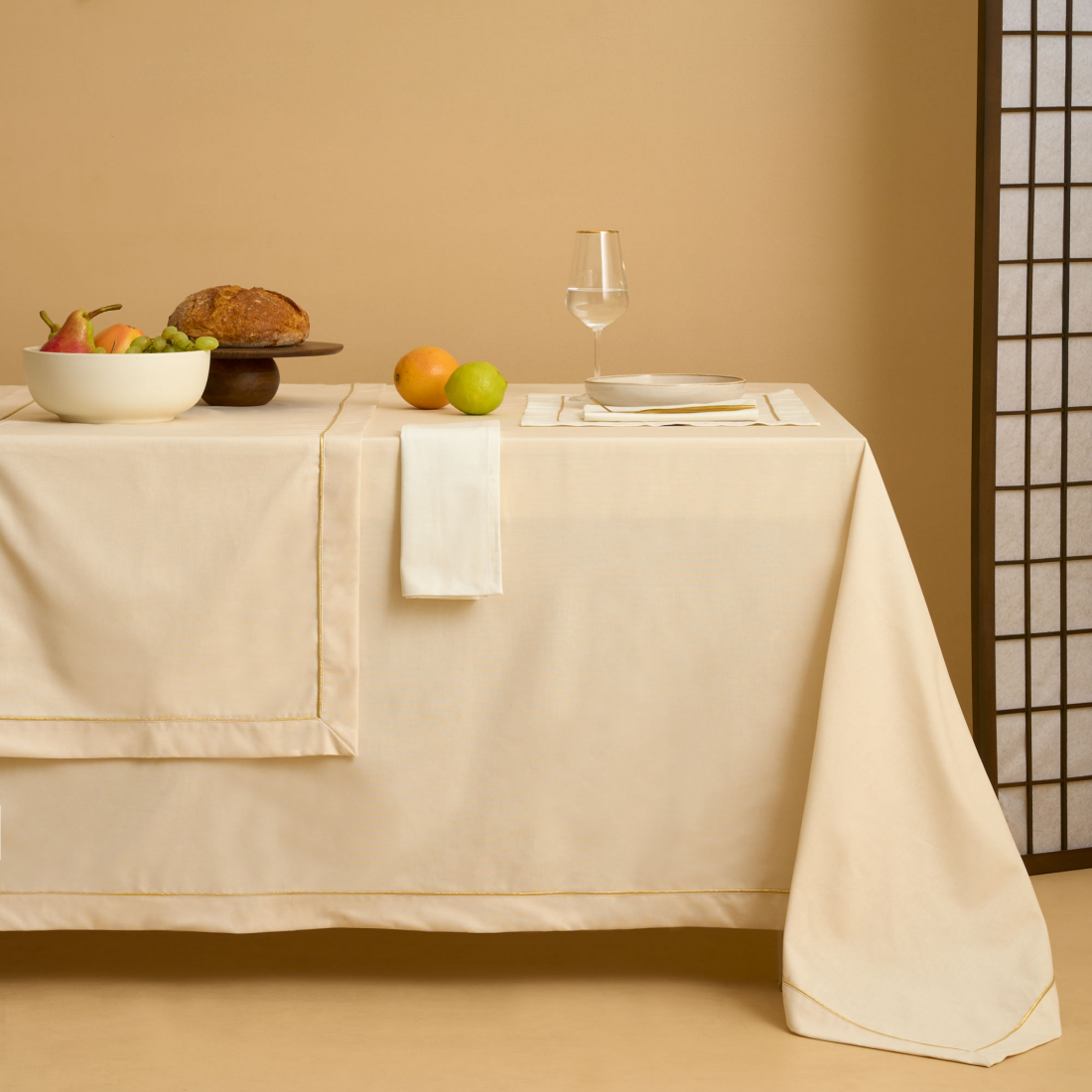 Christmas Linen Tablecloth 220x220 cm, Ivory/Gold