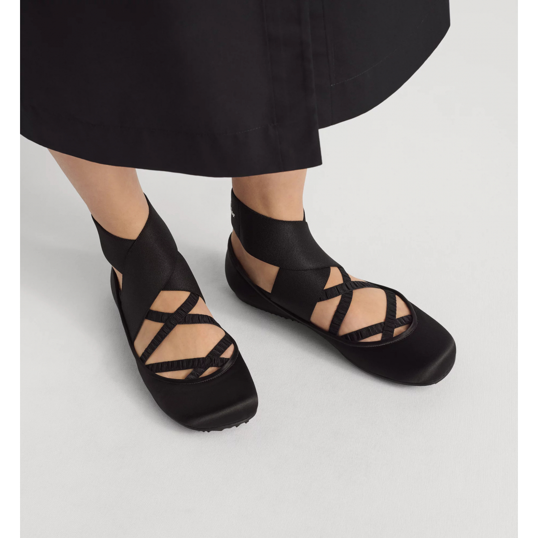 Ballerines 'Satin And Elastic Straps' pour Femmes