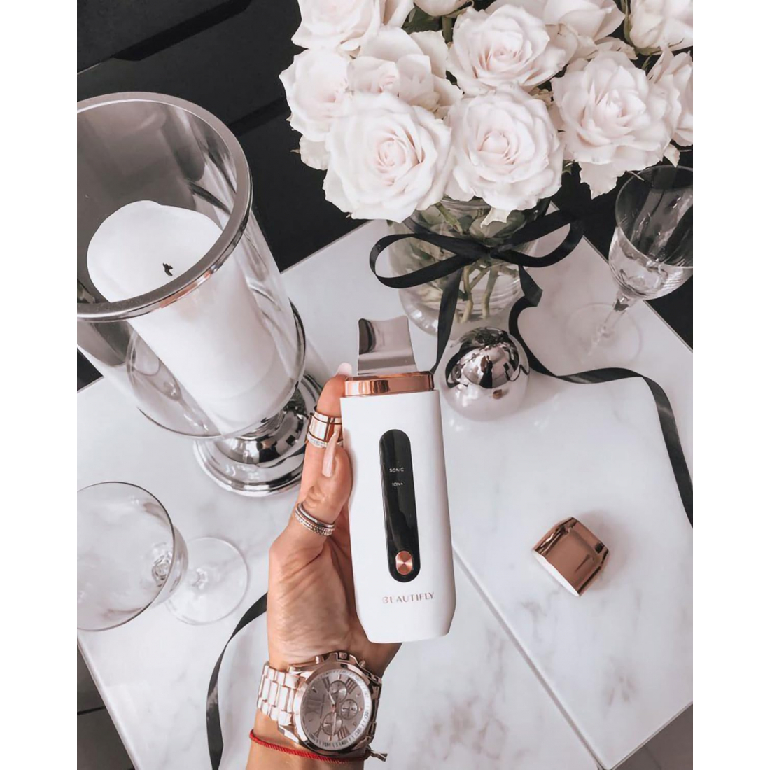 Appareil de peeling par cavitation multifonctionnel Scrub Pro Blanc