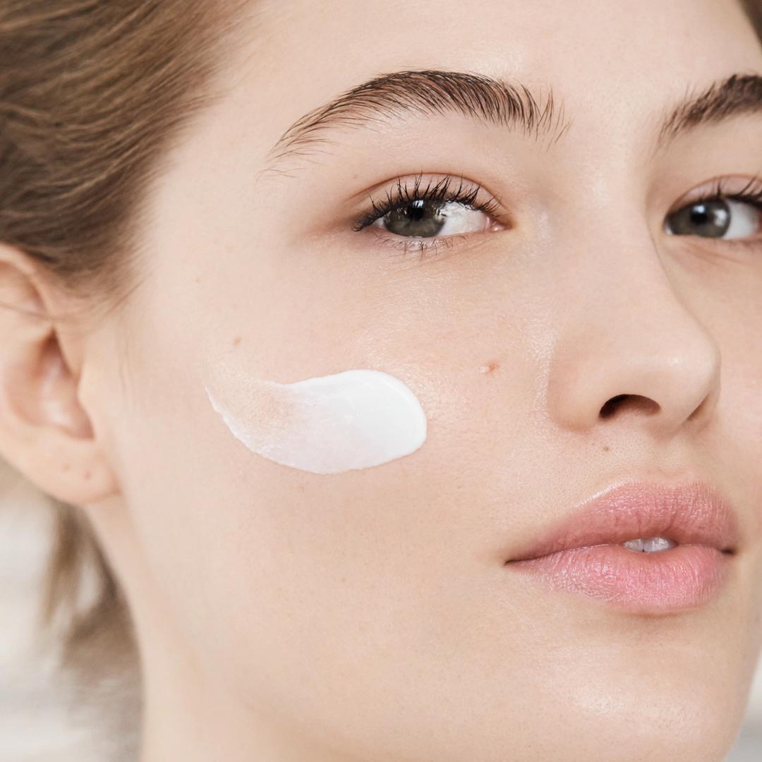 'DayWear SPF15' Day Cream - Dry skin, 50 ml