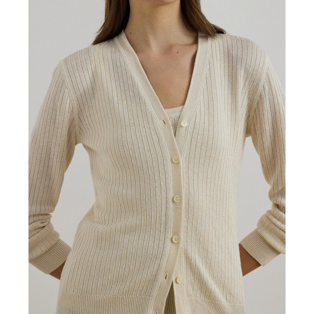 'Rib-Knit Linen-Blend V-Neck Cardigan' pour Femmes