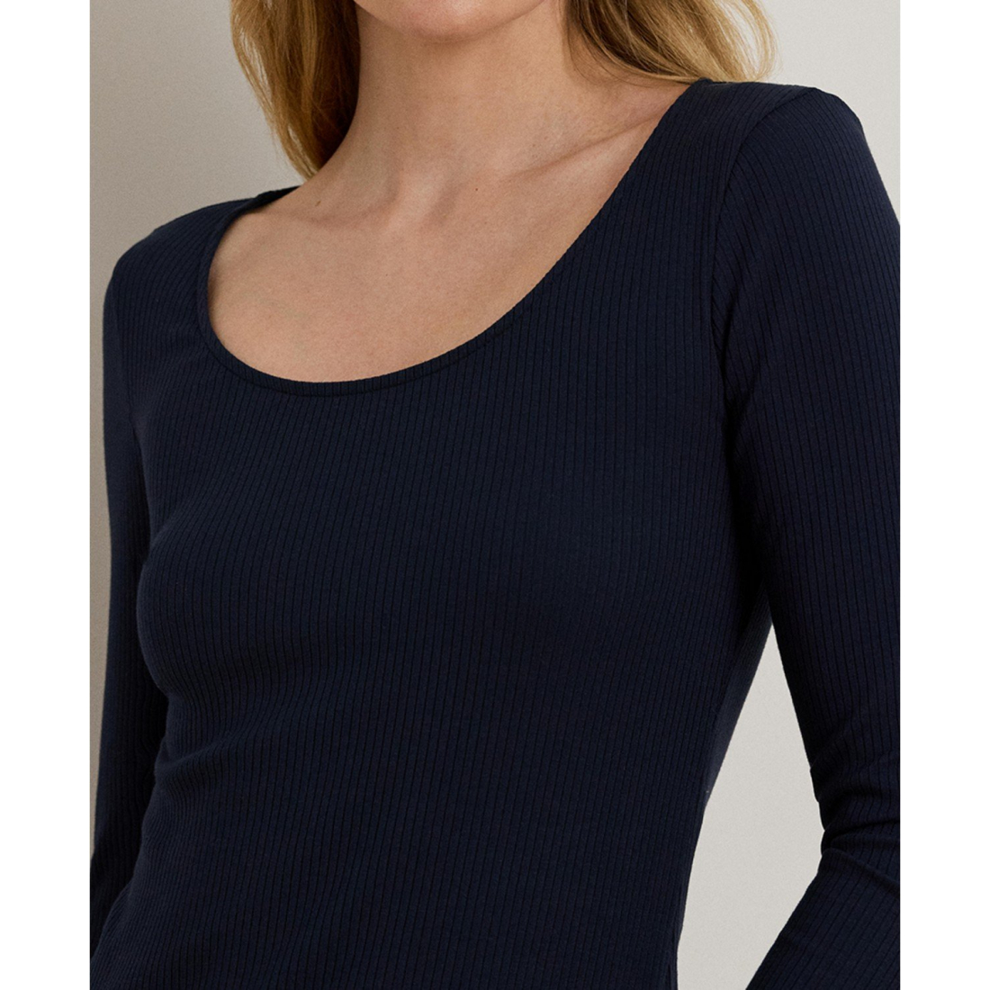 'Rib-Knit Long-Sleeve Scoopneck Tee' pour Femmes