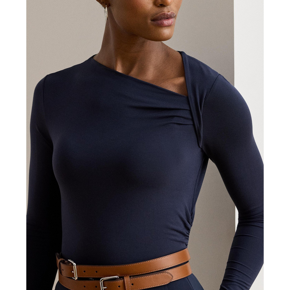 'Stretch Jersey Asymmetrical Top' pour Femmes