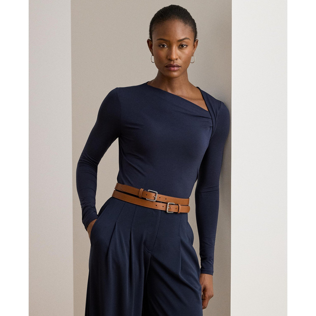 'Stretch Jersey Asymmetrical Top' pour Femmes