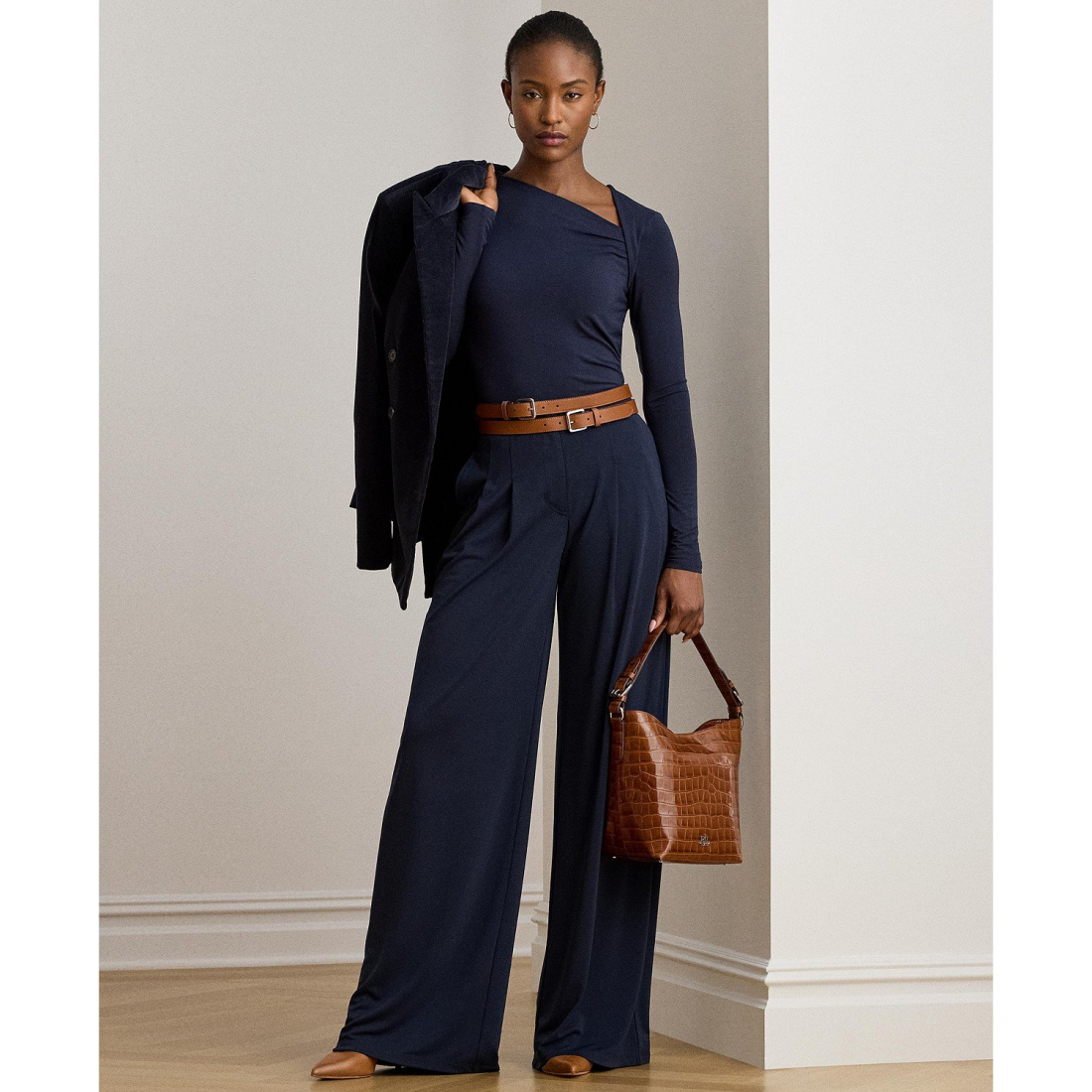 'Stretch Jersey Asymmetrical Top' pour Femmes