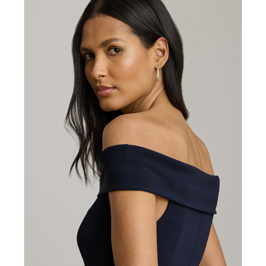 'Off-the-Shoulder Gown' pour Femmes