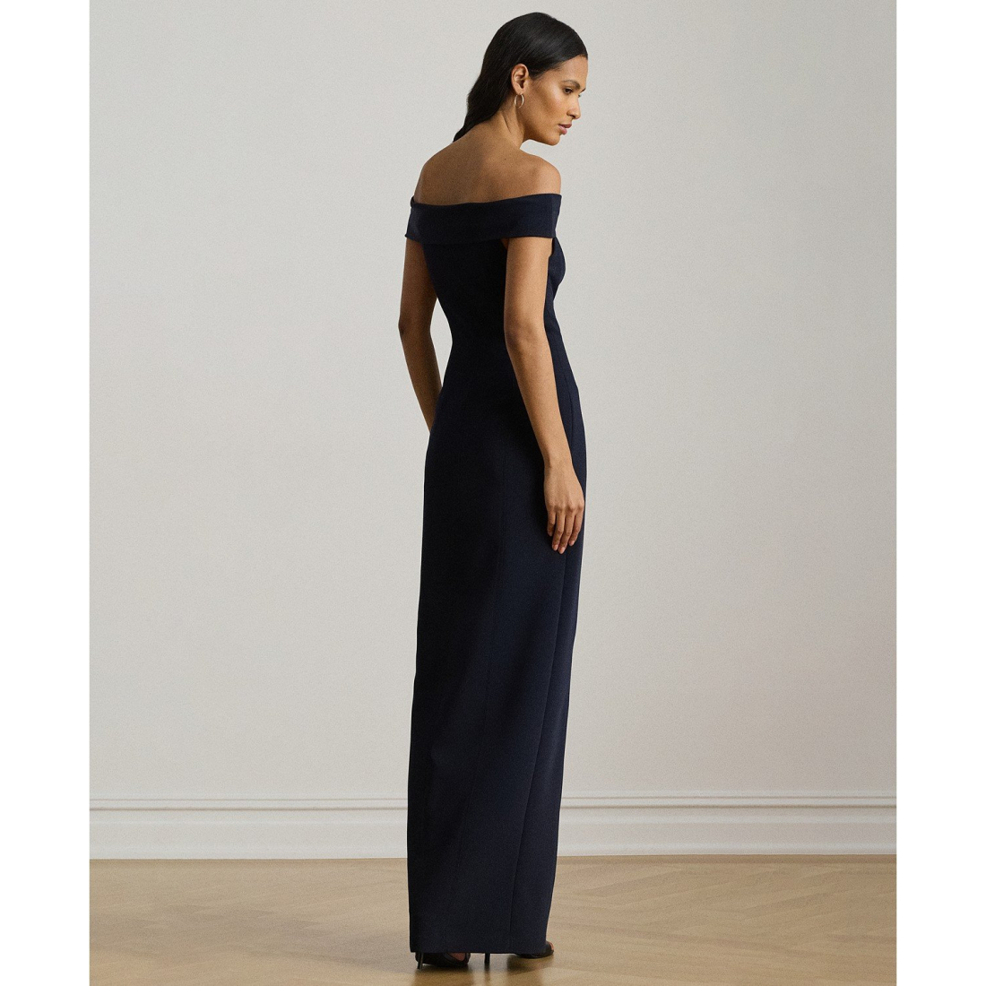 'Off-the-Shoulder Gown' pour Femmes