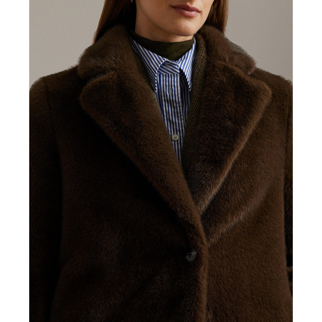 'Faux-Fur Single-Breasted Coat' pour Femmes