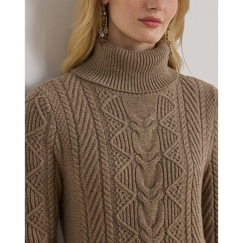 'Cable-Knit Turtleneck Sweater Dress' pour Femmes