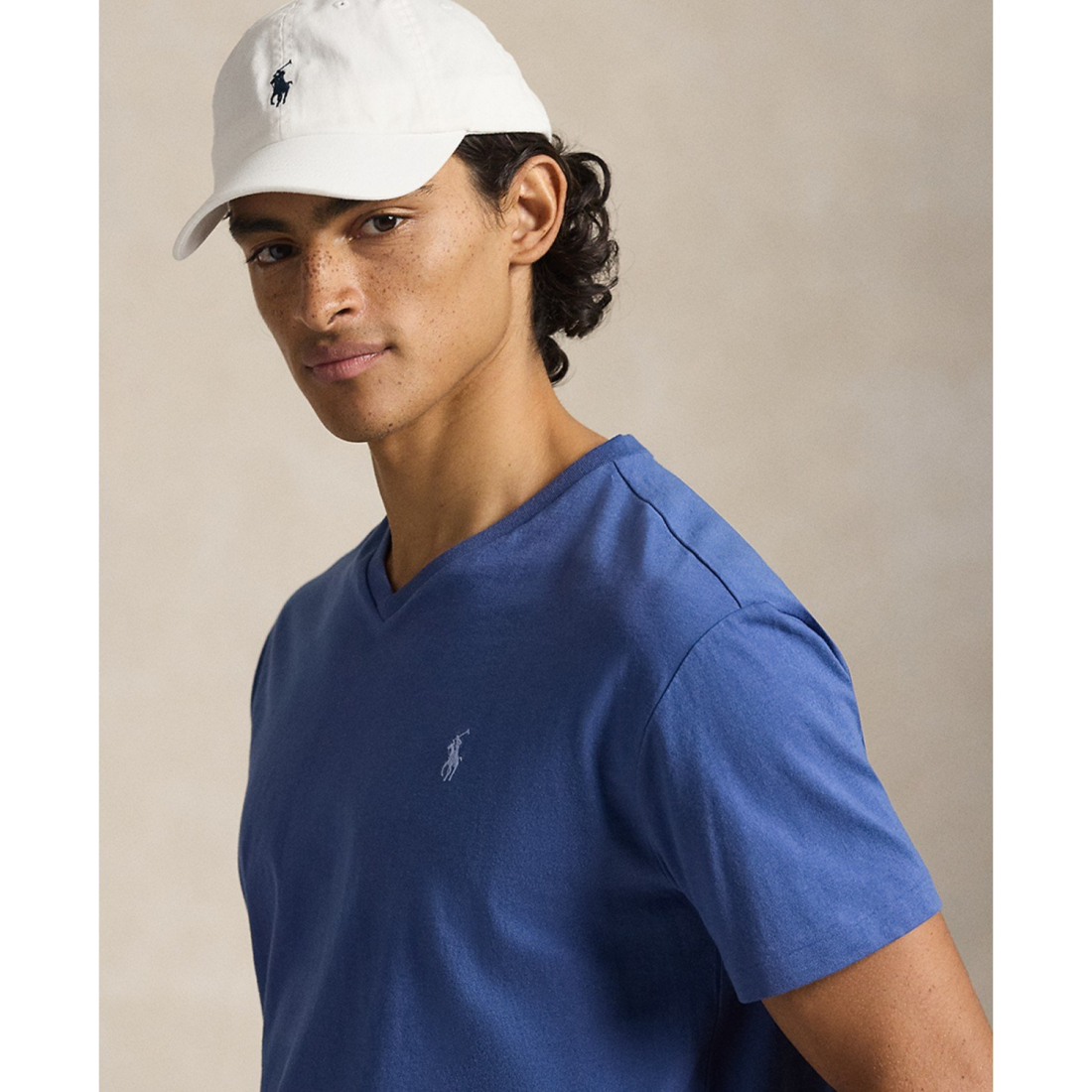 'Classic-Fit V-Neck T-Shirt' pour Hommes