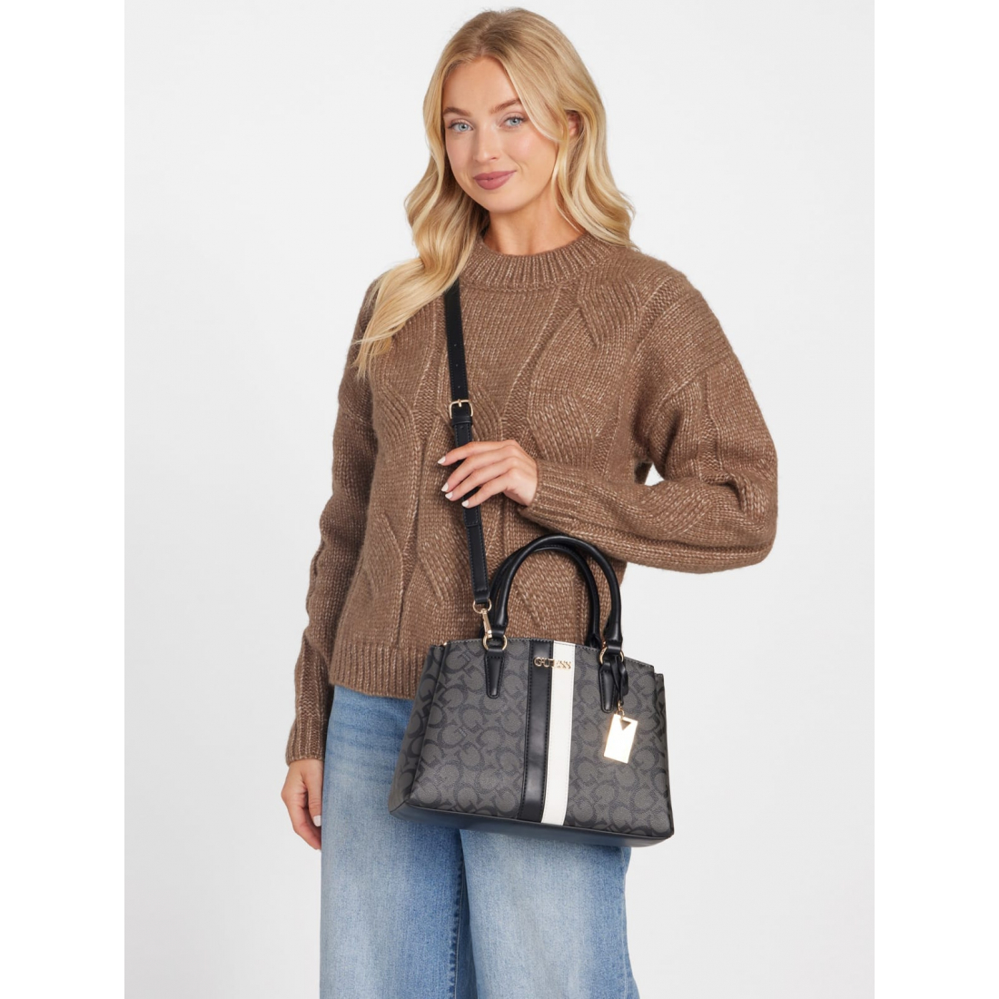 'Kyrie Logo Satchel' pour Femmes