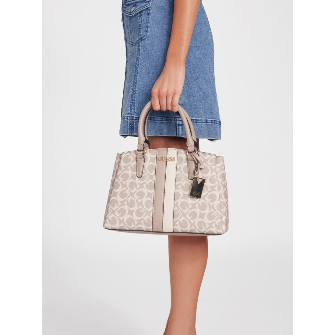 'Kyrie Logo Satchel' pour Femmes