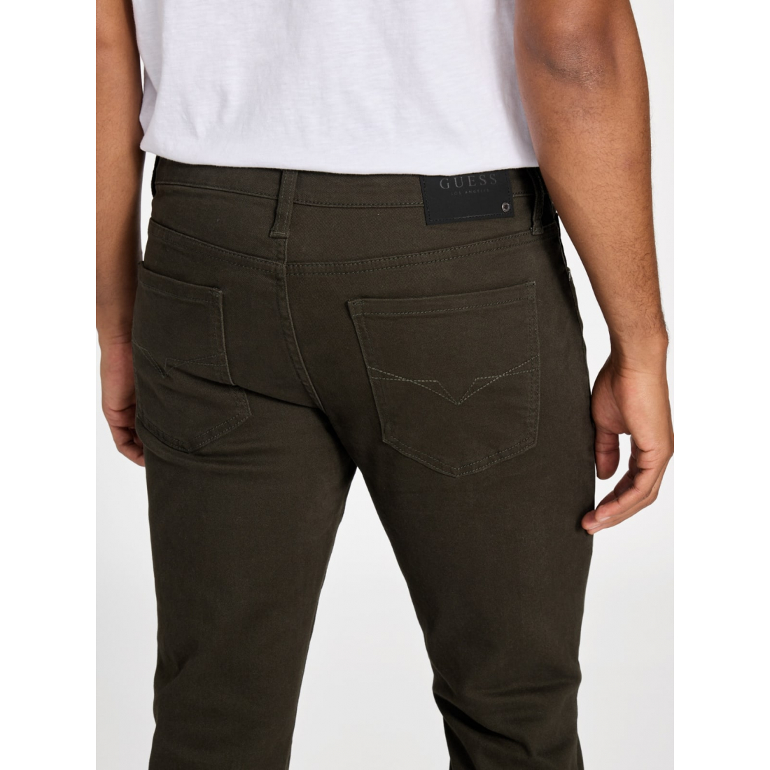 'Halsted Slim-Fit Tapered Jeans' pour Hommes