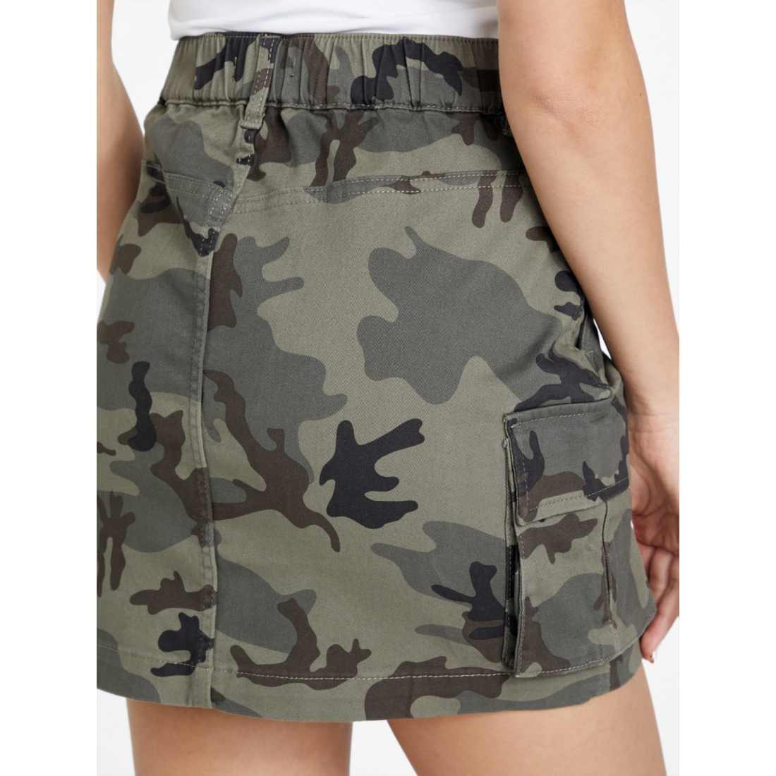 'Whitney Camouflage Cargo Skirt' pour Femmes