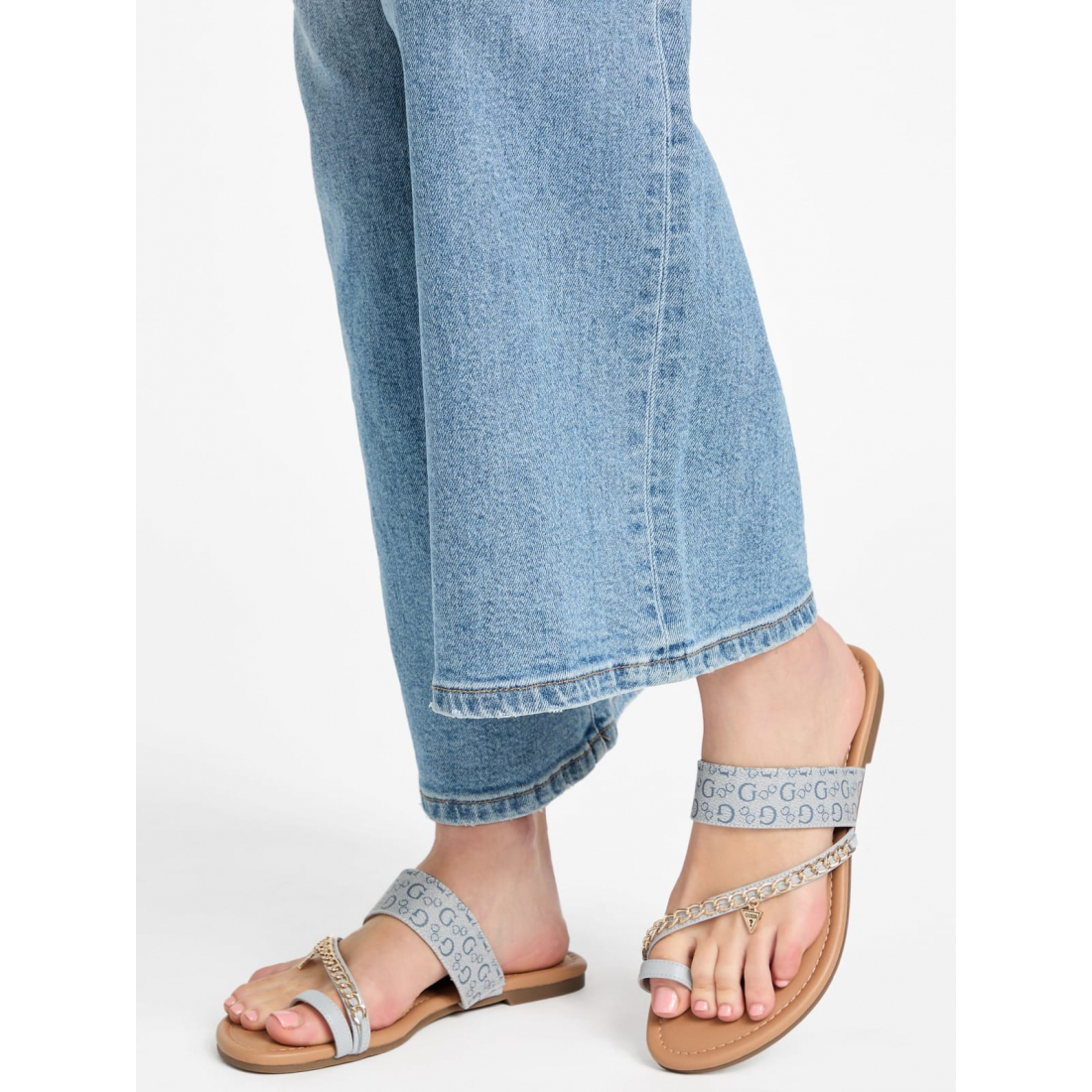 Women's 'Levvia Chain' Sandals