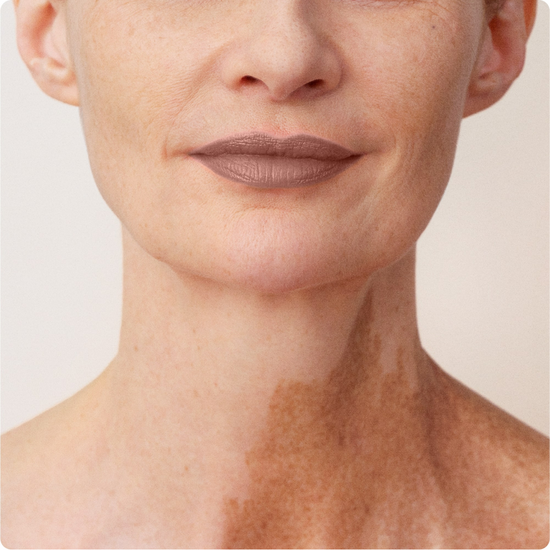 Rouge à Lèvres 'Matte Silk' - 110 Cinnamon Red 3.5 g