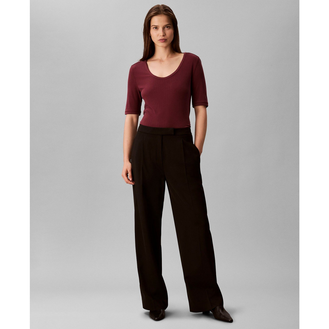 'Scoop Neck Ribbed T-Shirt' pour Femmes