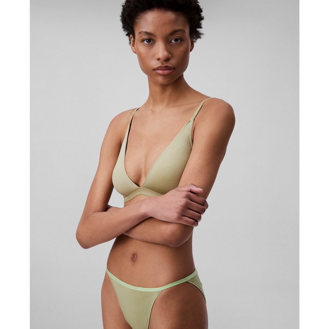 'Ideal Micro String Bikini Underwear QD5176' pour Femmes