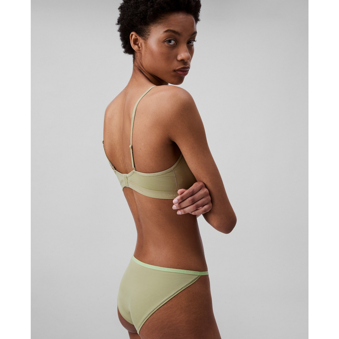 'Ideal Micro String Bikini Underwear QD5176' pour Femmes