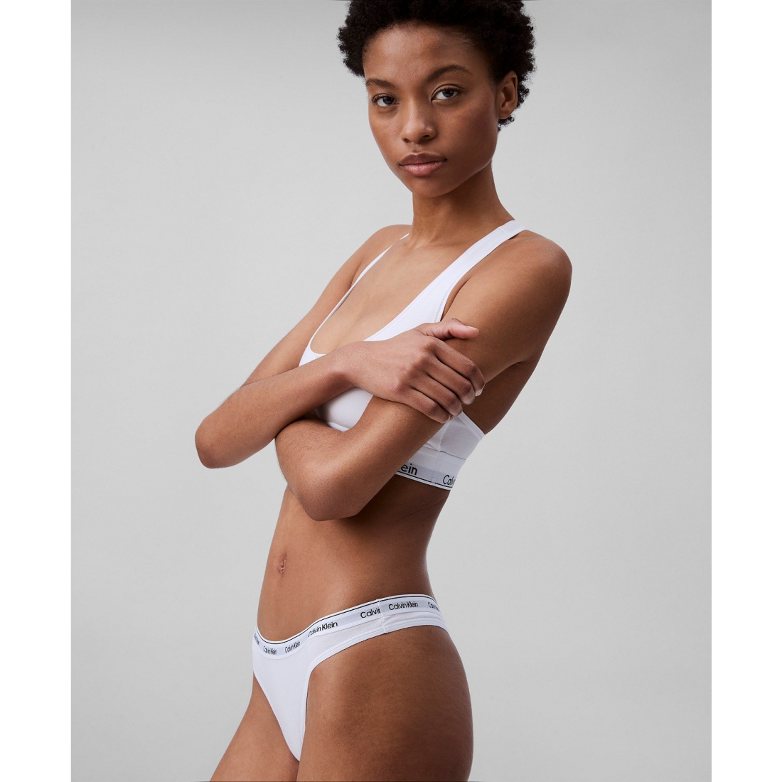 'Modern Logo 3-Pack Thong Underwear QD5209' pour Femmes