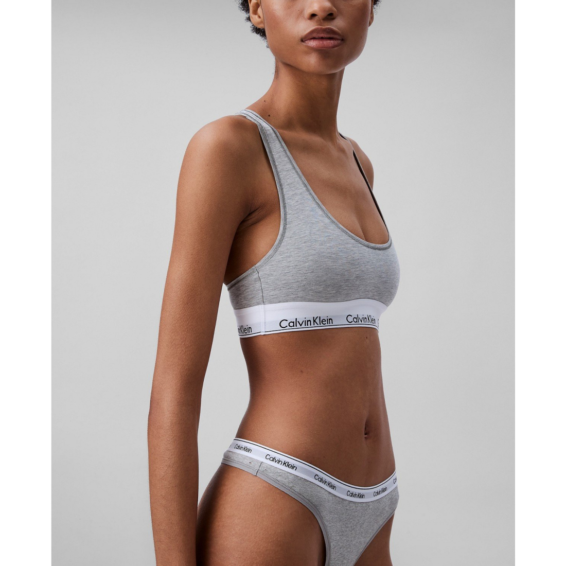 'Modern Logo 3-Pack Thong Underwear QD5209' pour Femmes