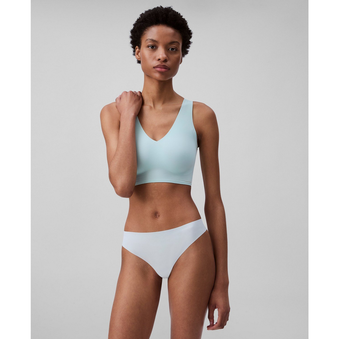 'Invisibles Thong Underwear 3-Pack QD3558' pour Femmes