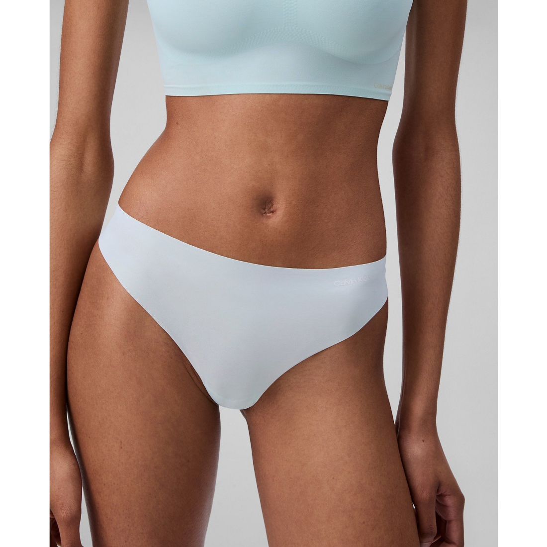'Invisibles Thong Underwear 3-Pack QD3558' pour Femmes