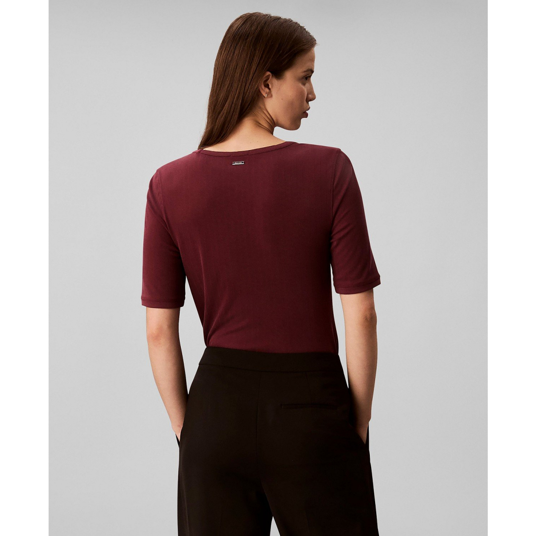 'Scoop Neck Ribbed T-Shirt' pour Femmes