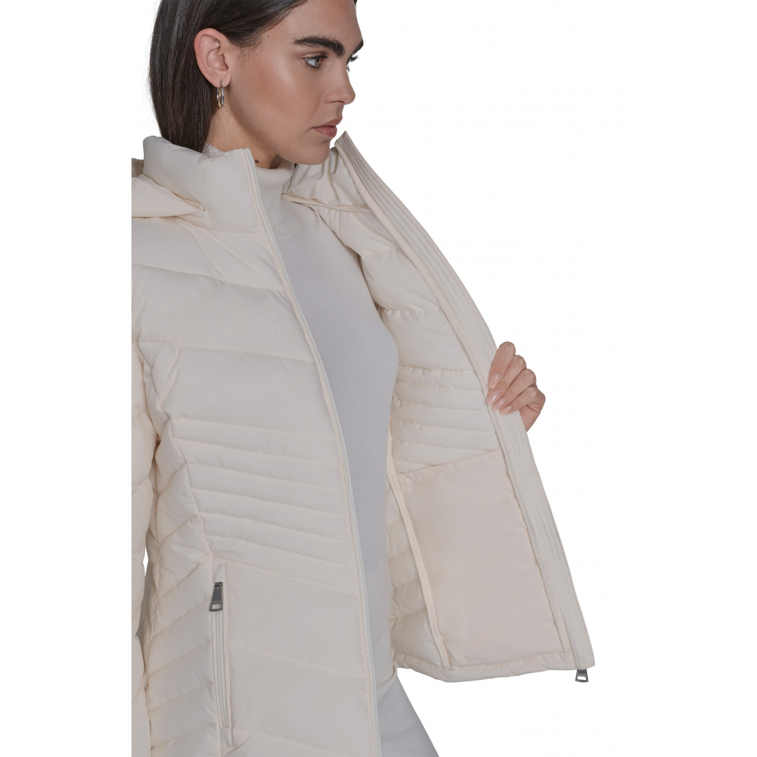 'Water Resistant Chevron Quilted Puffer Jacket' pour Femmes