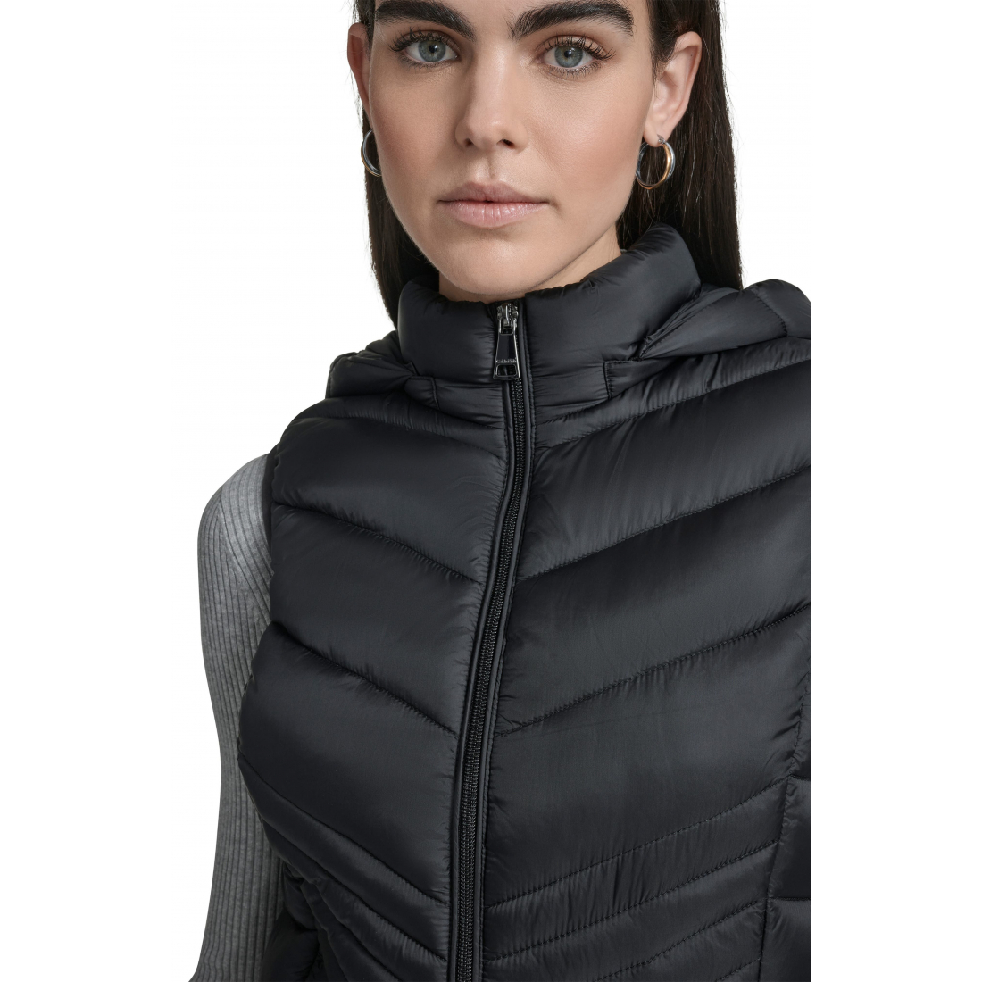 'Water Resistant Chevron Quilted Puffer Vest' pour Femmes