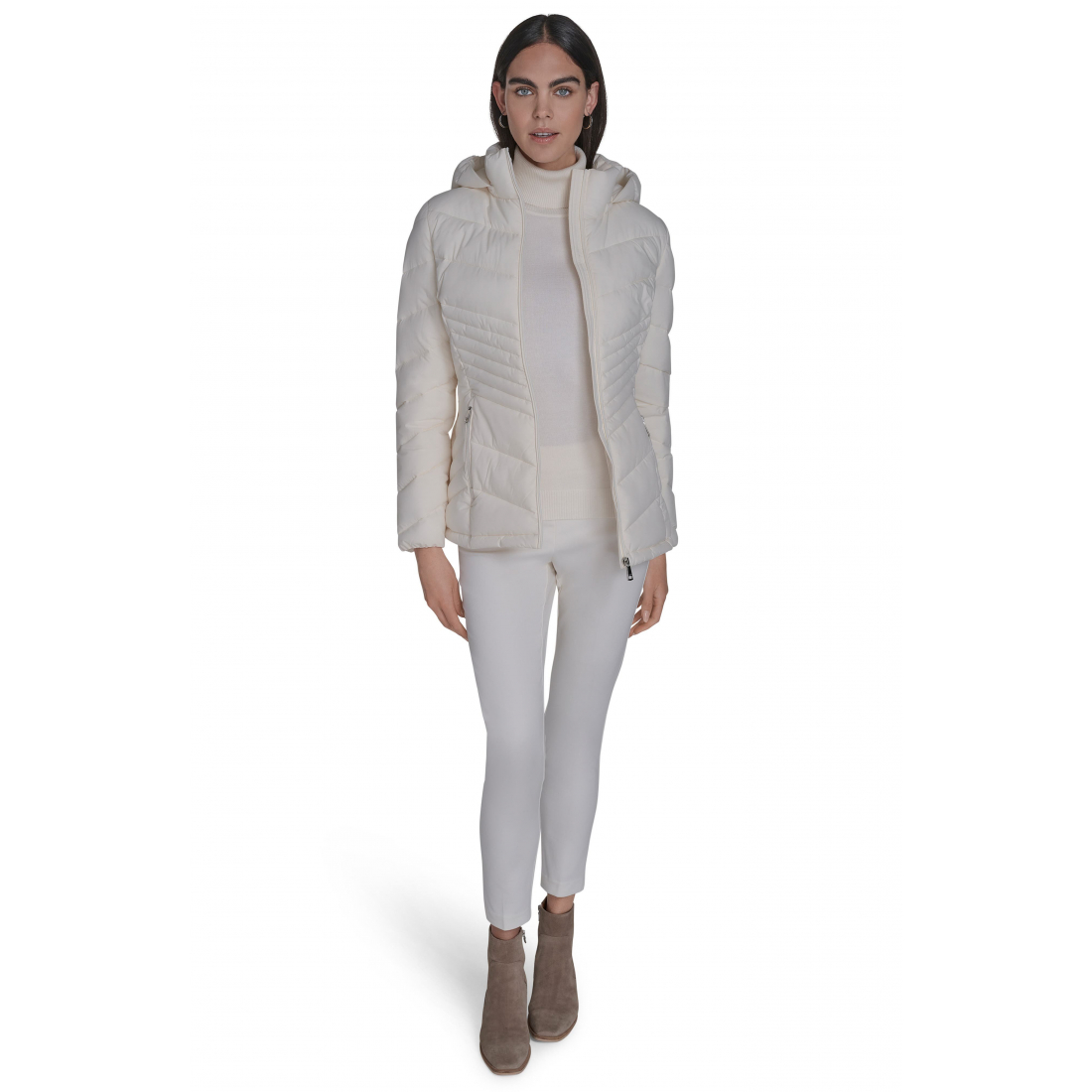 'Water Resistant Chevron Quilted Puffer Jacket' pour Femmes
