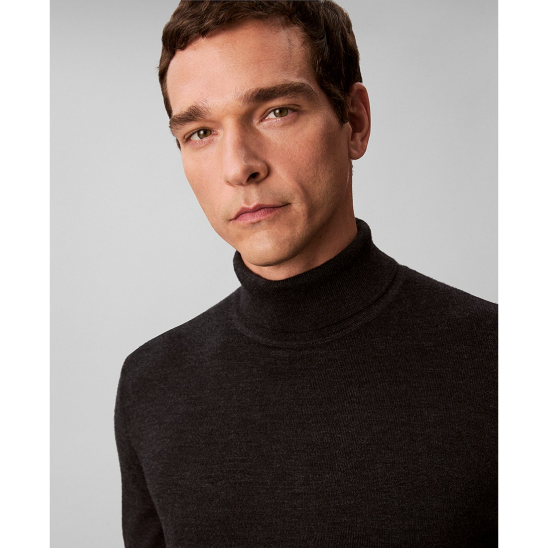 'Merino Wool Blend Turtleneck Sweater' pour Hommes