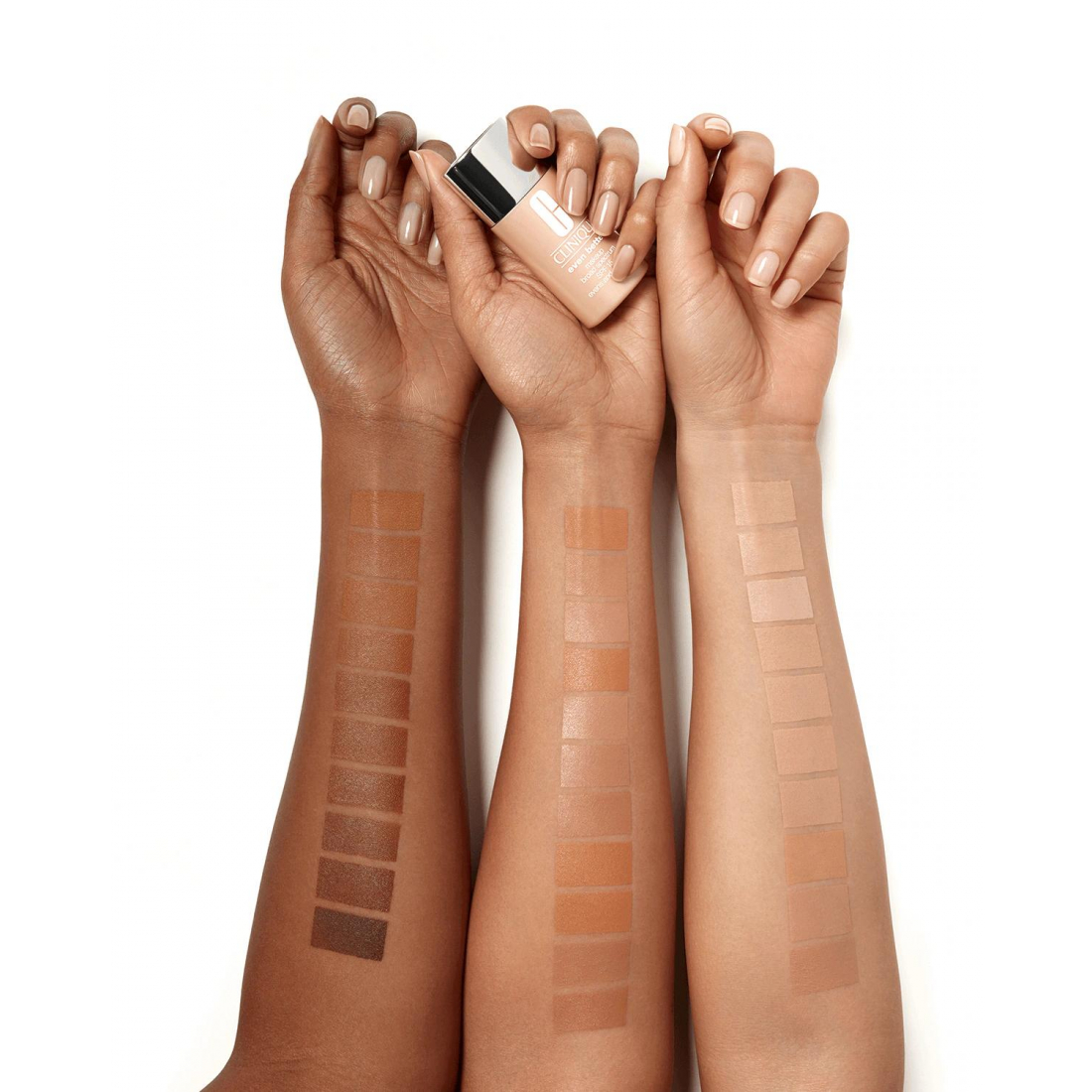 Fond de teint 'Even Better SPF15' - CN 90 Sand 30 ml