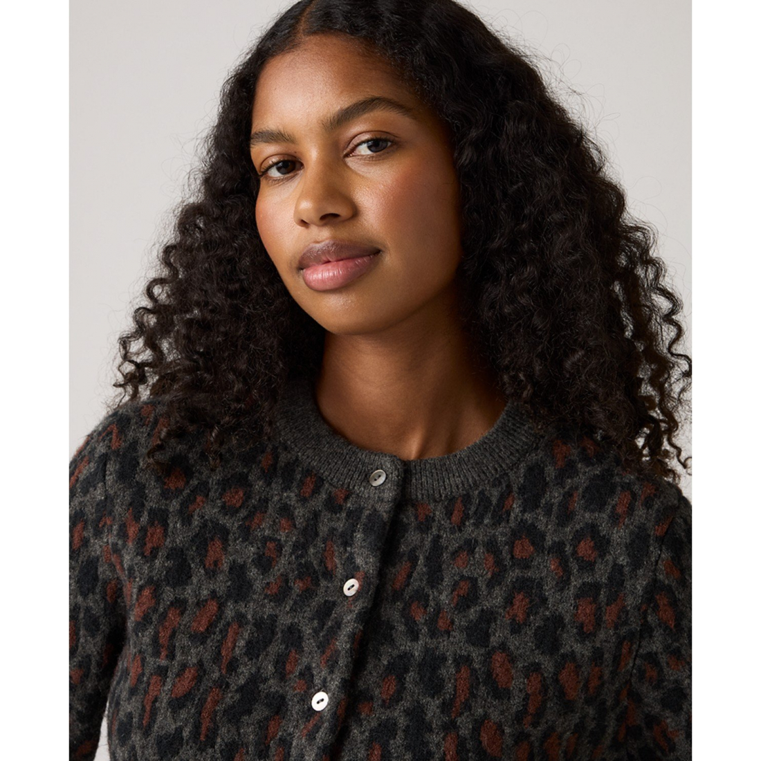 'Premium Tara Long Sleeve Cardigan' pour Femmes