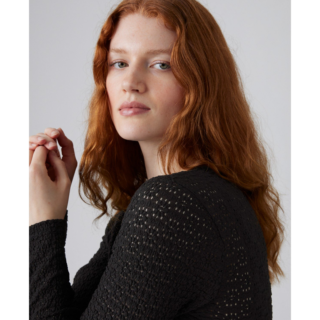 'Premium Anika Crewneck Long Sleeve Top' pour Femmes