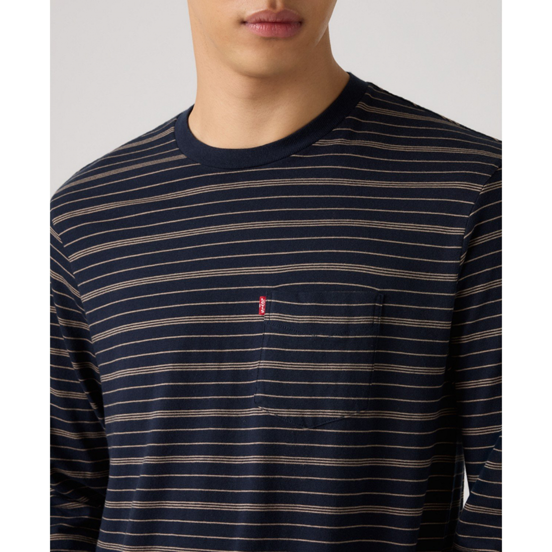 'Long-Sleeve Crewneck Pocket T-Shirt' pour Hommes