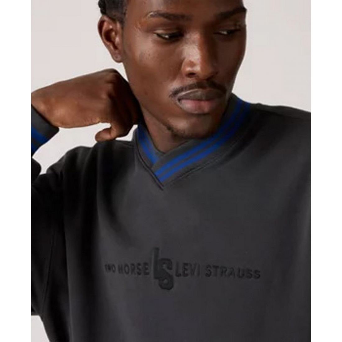 'V-Neck Long-Sleeve Sweatshirt' pour Hommes