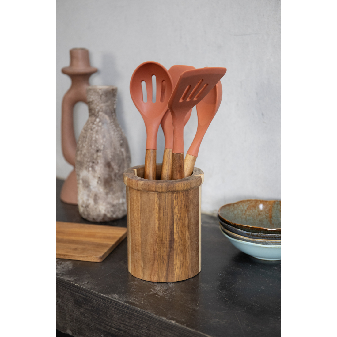 Set Of 4 Utensils With Pot