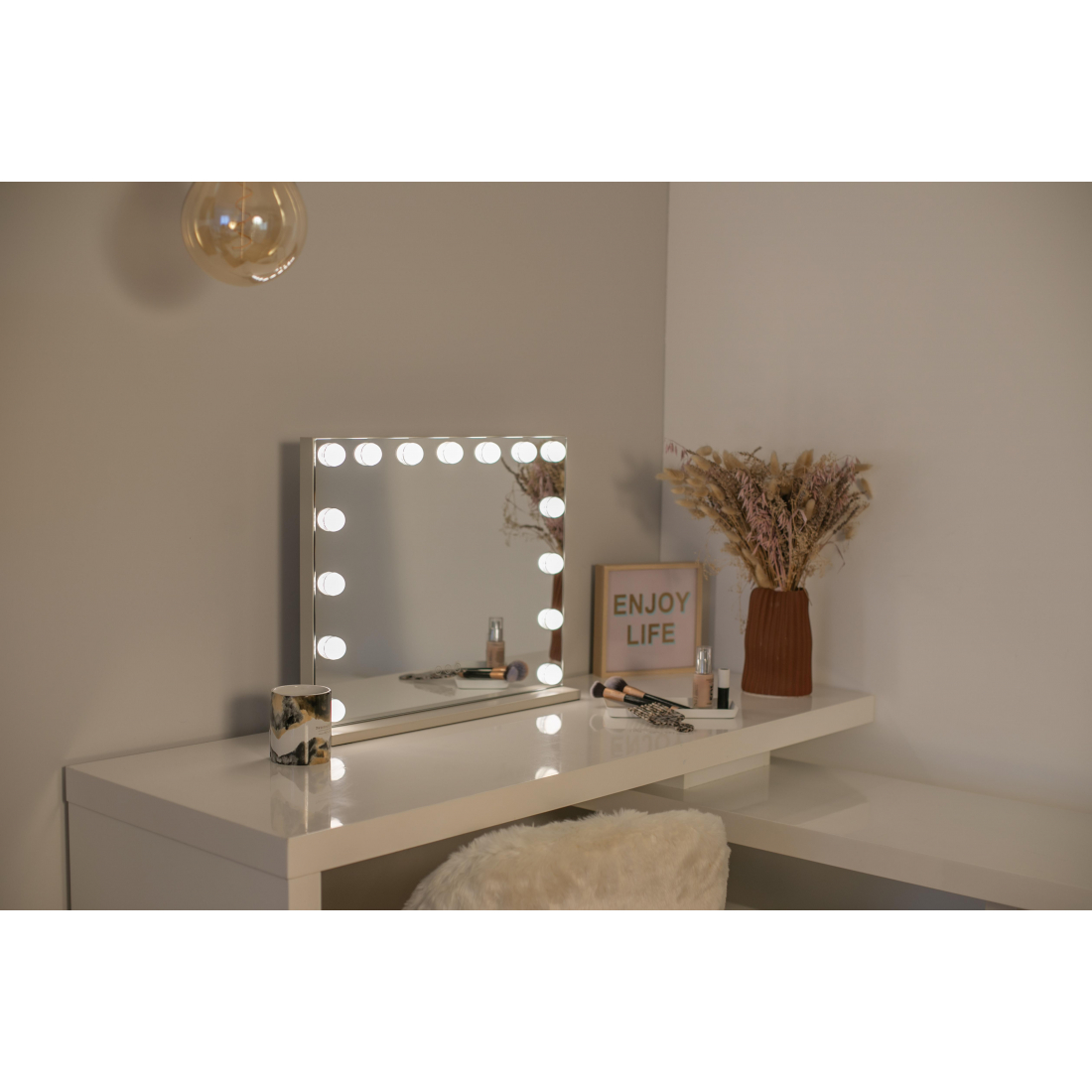 Hollywood Makeup Mirror